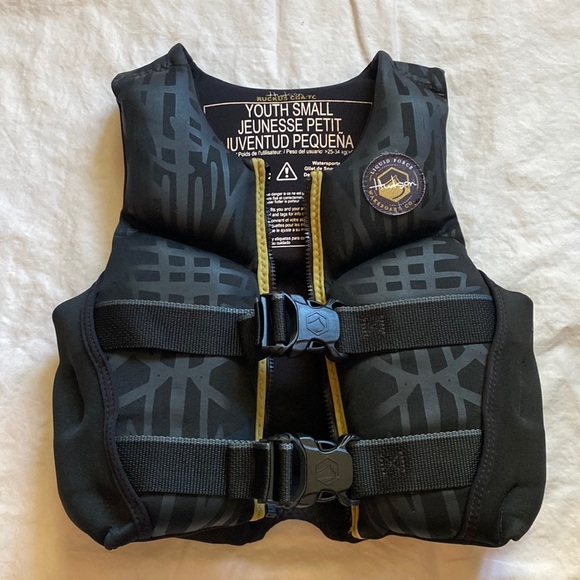 Hudson Liquid Force Wakeboarding Jacket - Picture 1 of 5